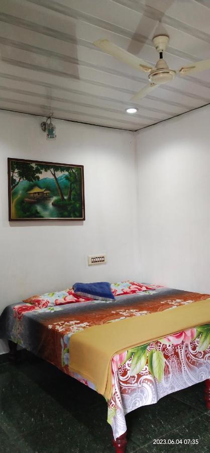 Floral Homestay Thekkady Eksteriør billede